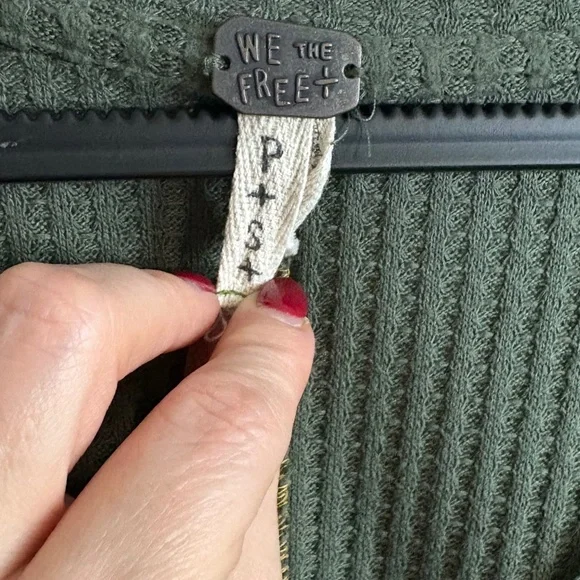 Free People We The Free Lovin Leopard Green Thermal Waffle Womens Sz S Tunic Top - Picture 6 of 7